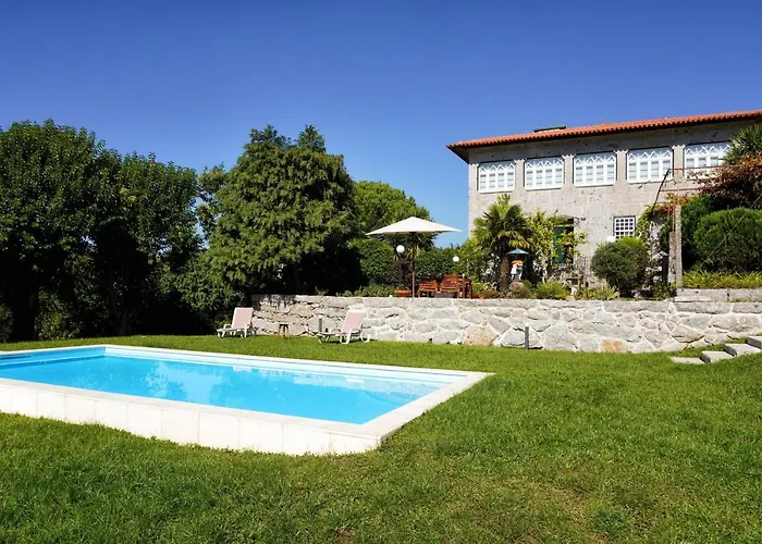 Guest house Casa Da Costeira 3*